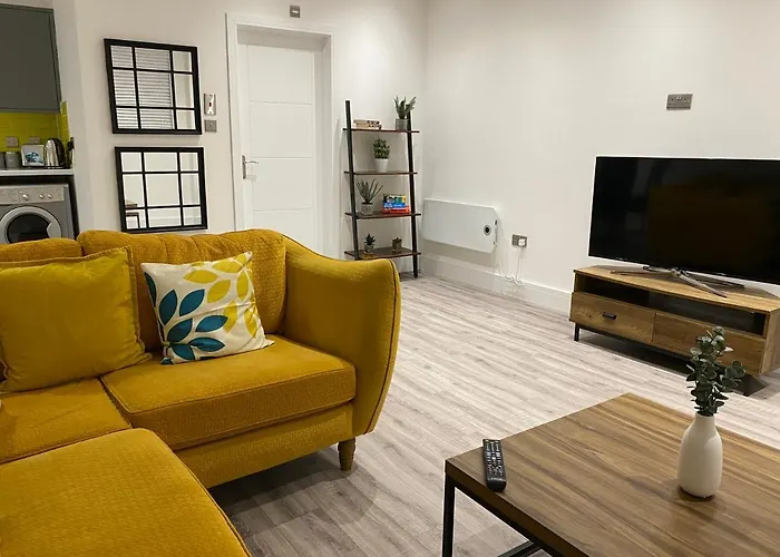 Home From Home New York Inspired 3 Bed Apartment